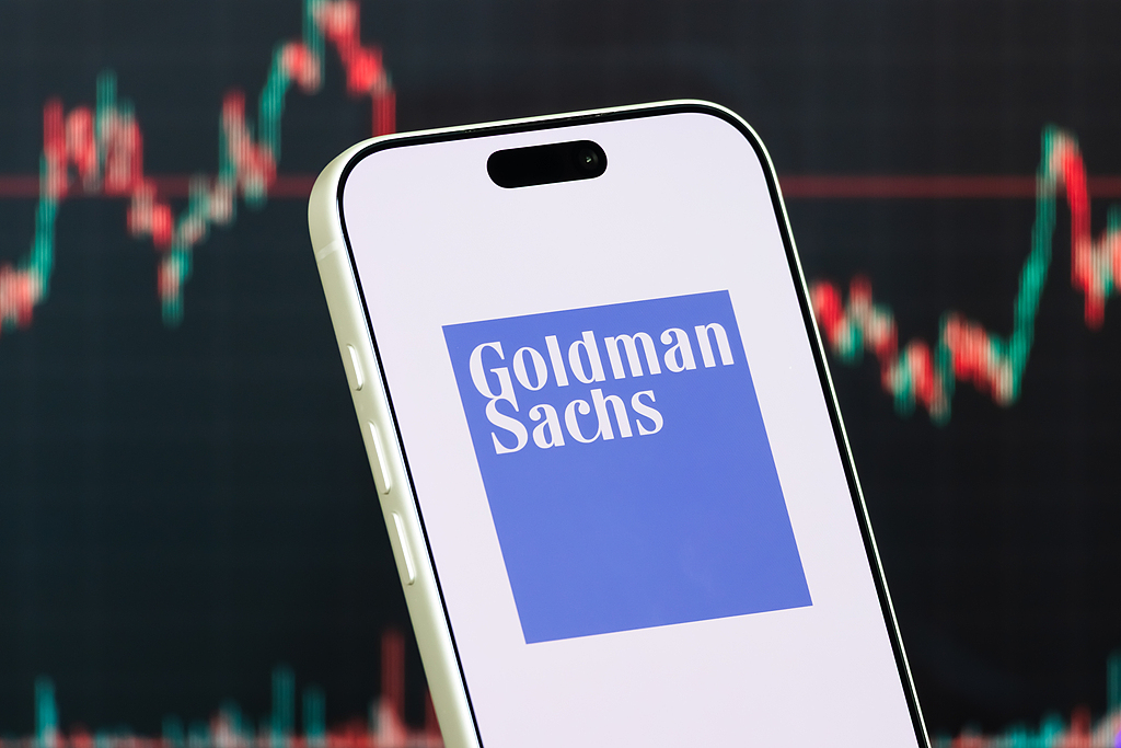 Hedge Funds Turn Net Sellers of Global Stocks for First Time in Five Weeks